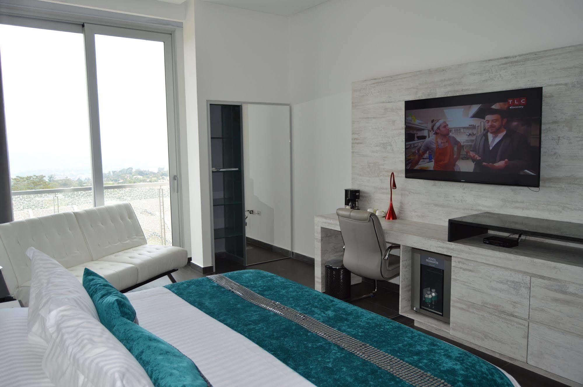 Punta Diamante Premium Hotel Loma Mesa de Ruitoque 외부 사진