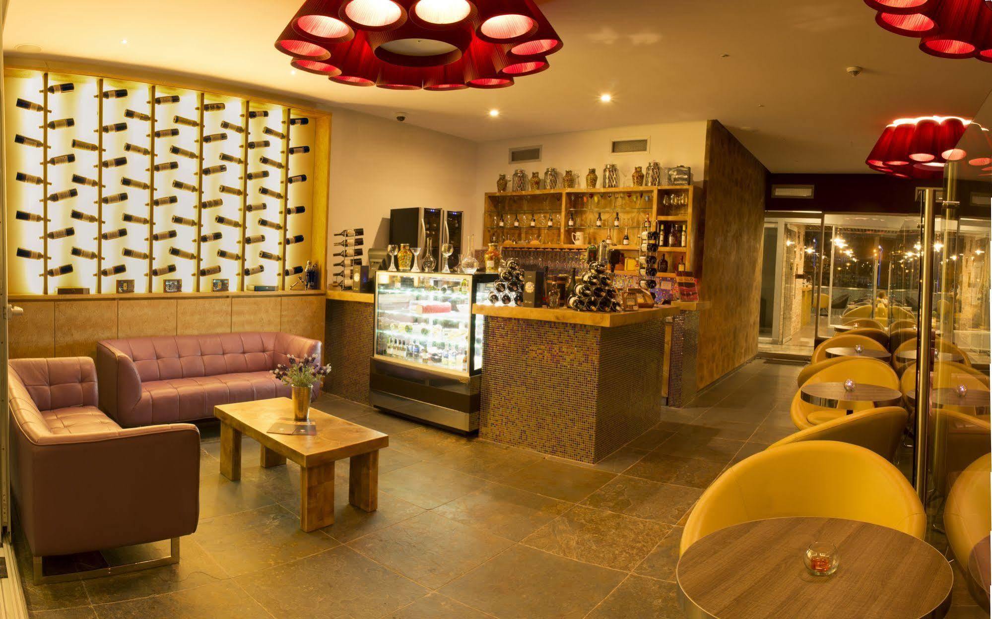 Punta Diamante Premium Hotel Loma Mesa de Ruitoque 외부 사진