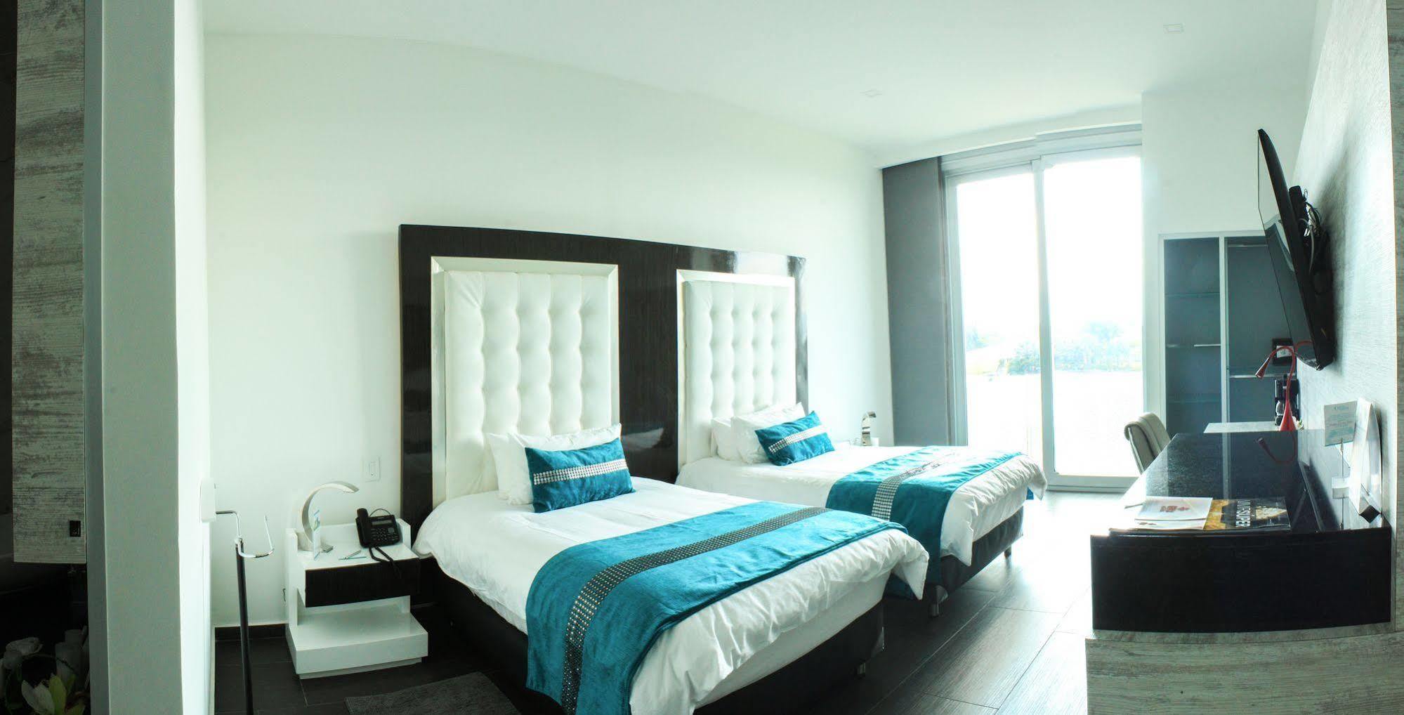 Punta Diamante Premium Hotel Loma Mesa de Ruitoque 외부 사진